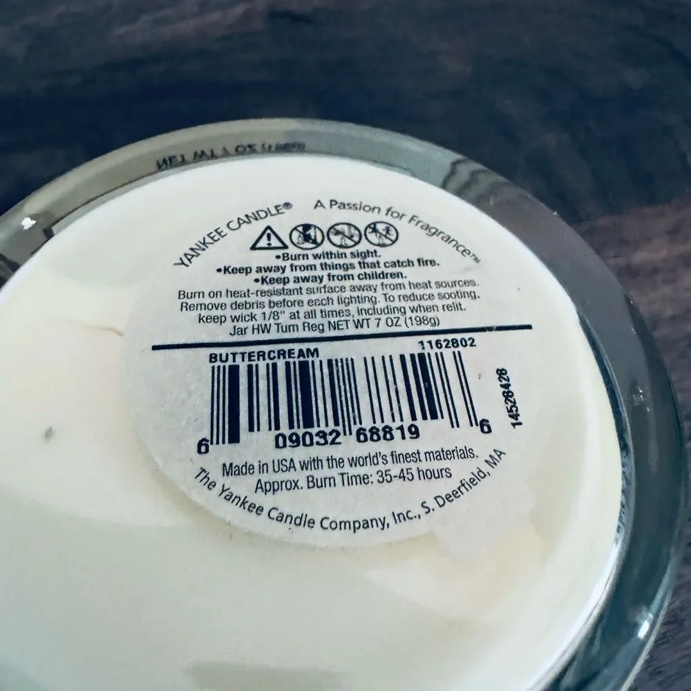 Yankee Candle September 12, 2015 Old Barn Inn Jar Candle